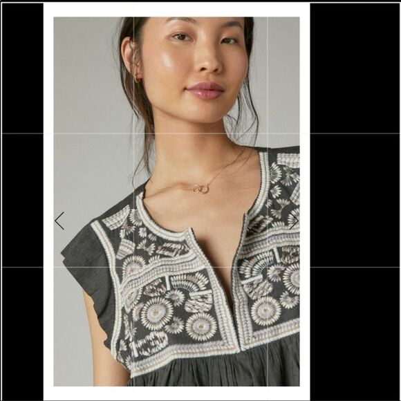 Lucky brand embroidered Flutter sleeve top size L - Picture 6 of 9